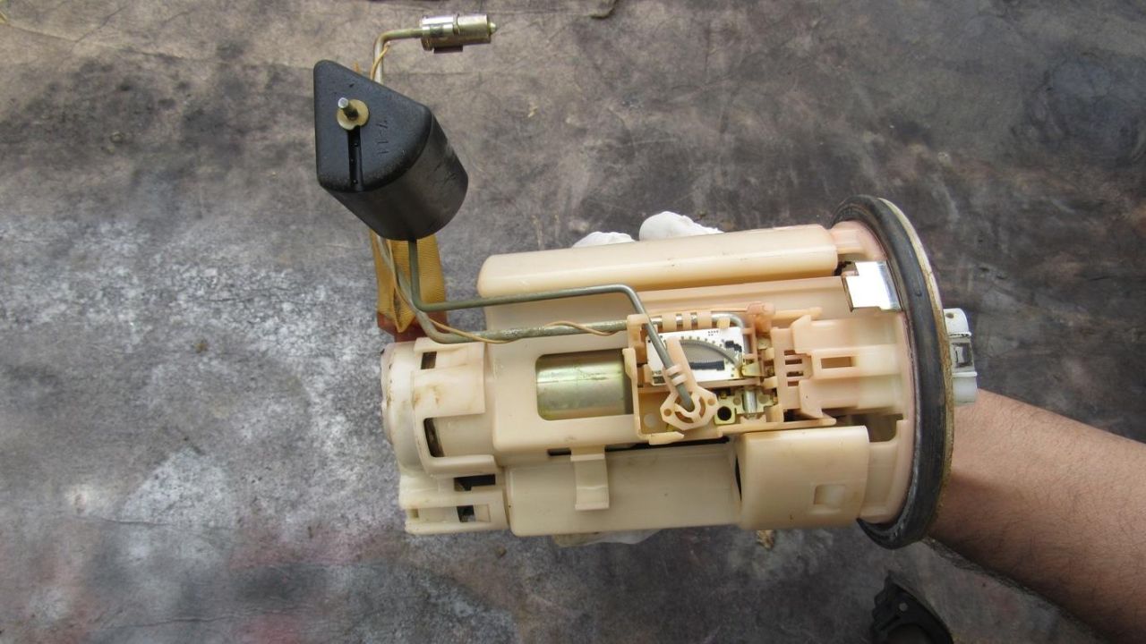 Fuel Pump In Car